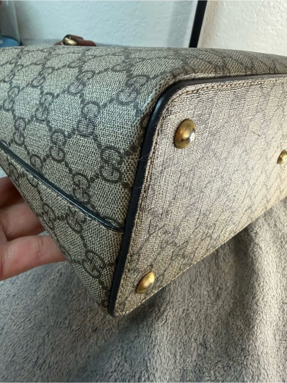 Gucci Supreme Zip Top Tote - Picture 10 of 16